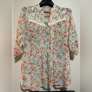 💰2/$10 Floral blouse w/ lace -no tags- size xl/xxl